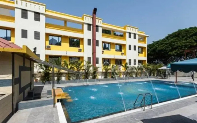 Monteria Resort