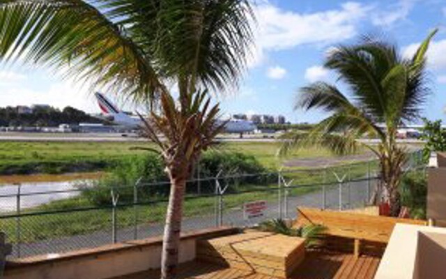 SXM Spotters Paradise