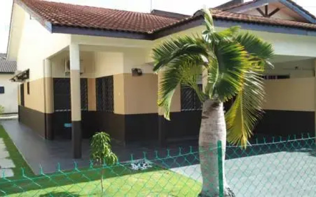 Sekinchan Farmer Holiday Home