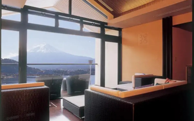 Kukuna Fujikawaguchiko Resort & Spa