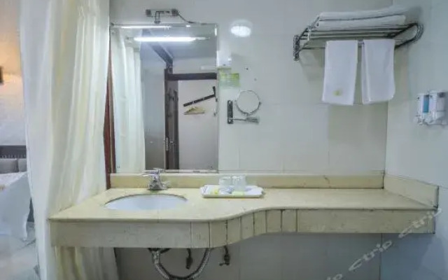 Qinghai-tibet Holiday Hotel