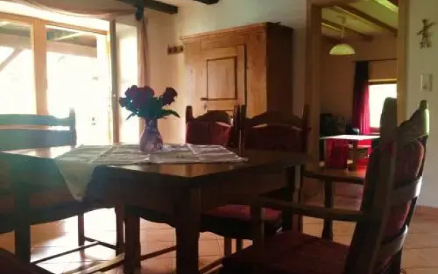 Ferdihof Holiday Home