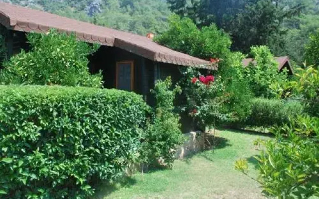 Portalimo Lodge