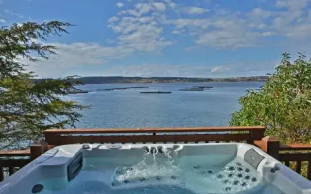The Evans Beach House