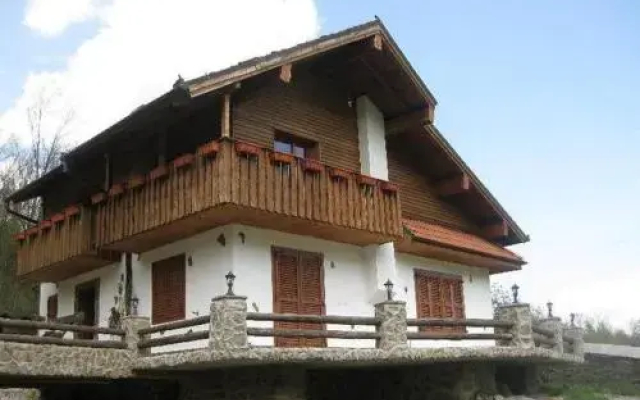 Vila Umbra Cetatii II