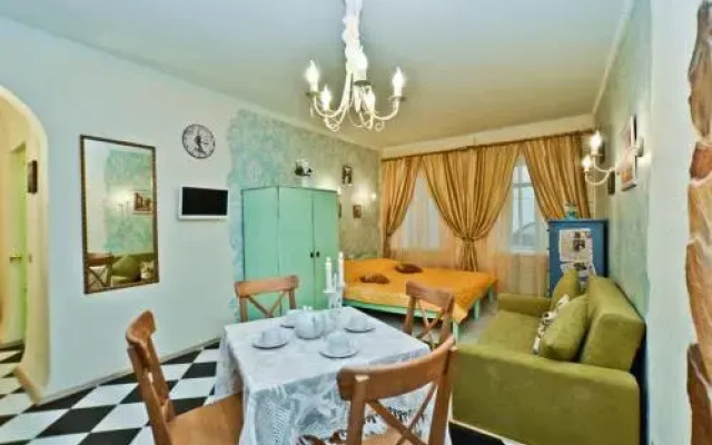 Studio on Zhukovskogo 6