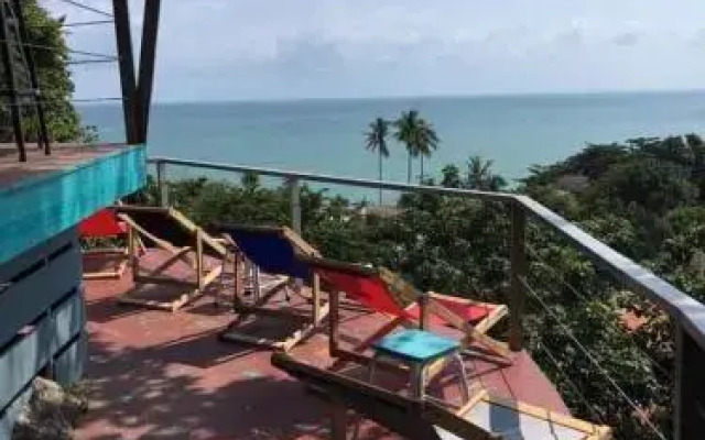 The Memories Holiday Home Beachside & Mini Zoo Samui Lamai