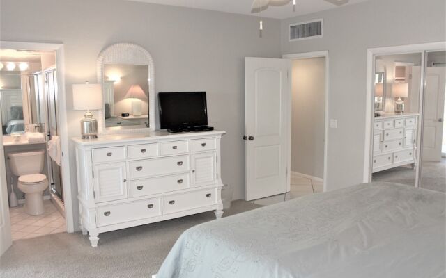 Jamaica Royale - T43 - 2 Br Condo