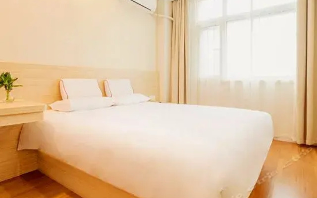 Hanting Express Hebi He Bi Yu Long Ai Zhi City