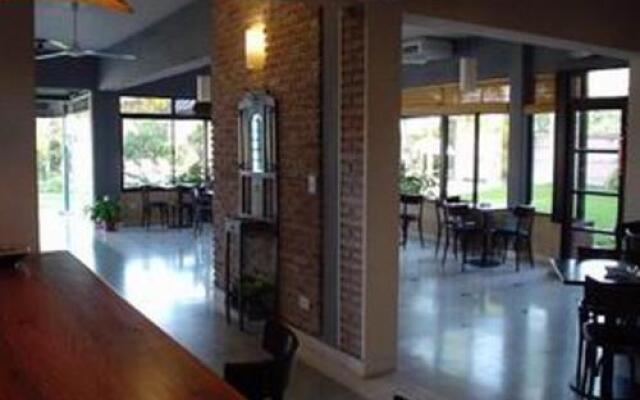 Asterión Hotel - Turismo y Negocios