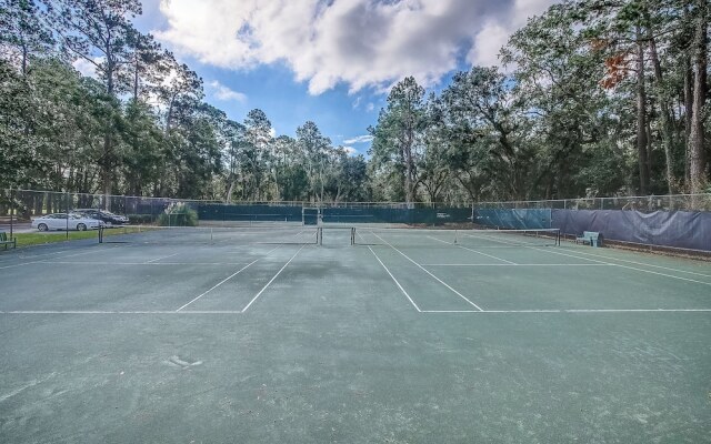 2311 Racquet Club Villas