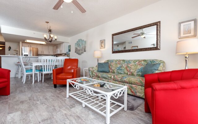 Islander 6011 by RedAwning