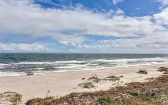 Coastal Condo with Ocean Viewing Pleasure by RedAwning