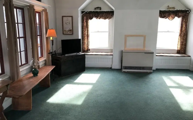 Mountain View Apartment