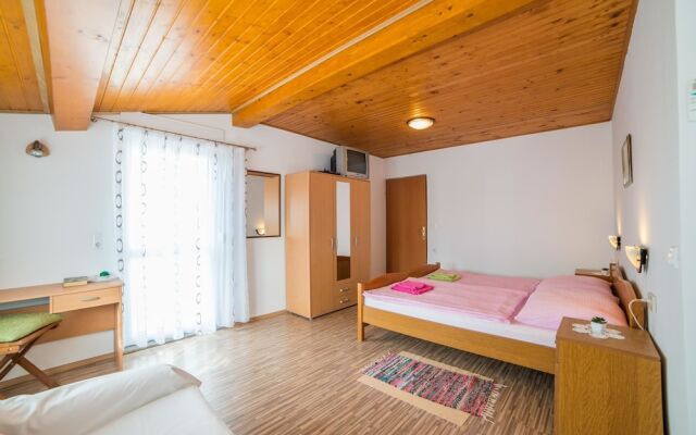 Apartments Zorica V