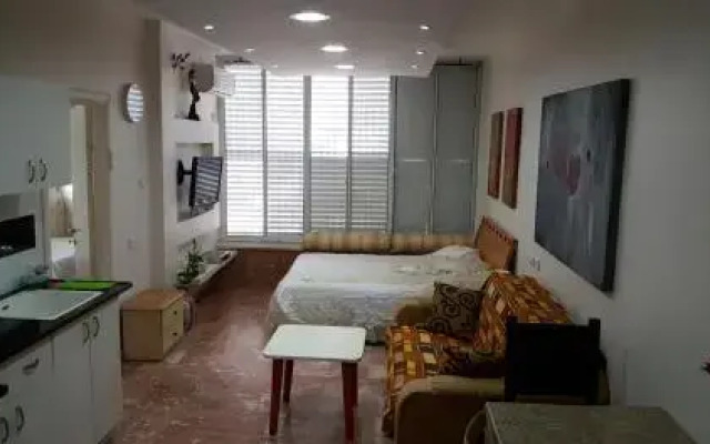 Ezore Yam Apartmens - Elmali'Akh St. 4