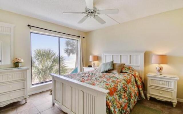 3-Story Villa with Pool Access, Steps to Beach!