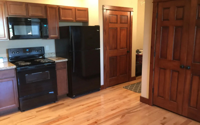 Whispering Pines Guest Suites