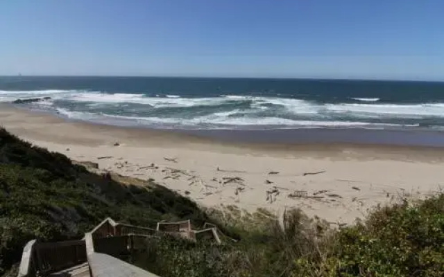 Whale Watcher’s Lookout - 2 Br Home