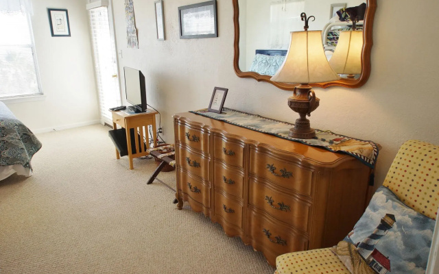 Dreamcatcher 2 Br home by RedAwning