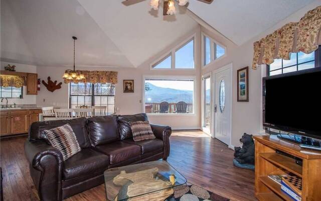 Bear Crossing - Two Bedroom Cabin