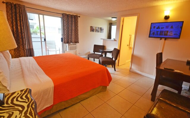 Kuhio Village #603 by RedAwning