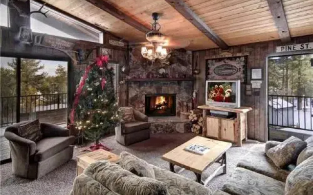 Gold Rush Lodge Retreat