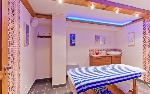 Hôtel Les Balcons Village