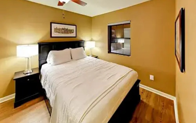 Landmark McMillin Court Apartment 3 by RedAwning