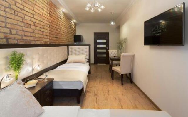 Hostel Zlotowska 12