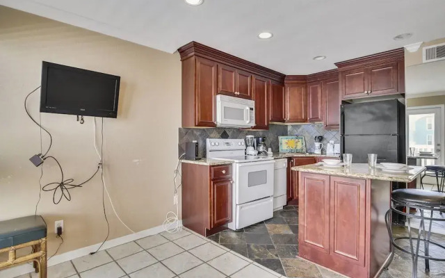 Seascape 2204 1 Bedroom 1 Bathroom Condo