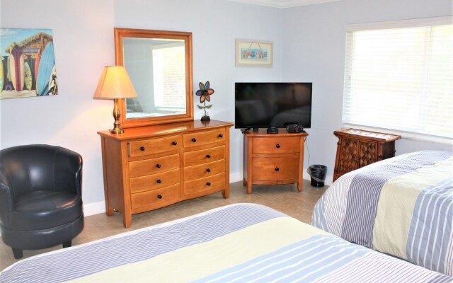 Jamaica Royale 003 - 1 Br Condo