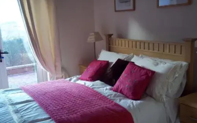 Grove Lodge B&B