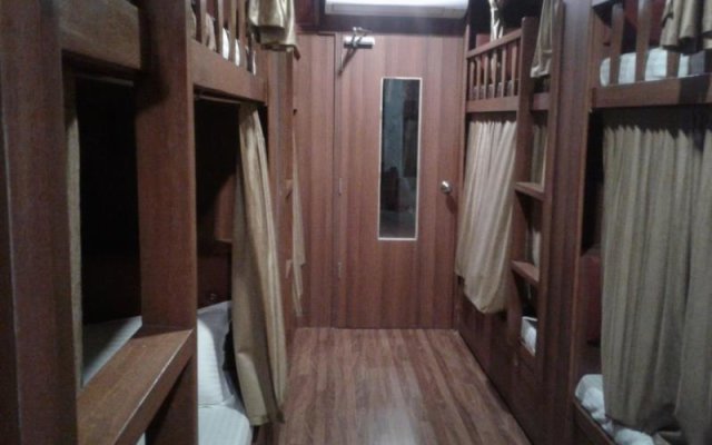 Classic Dormitory in Mumbai, India from 46$, photos, reviews - zenhotels.com sauna