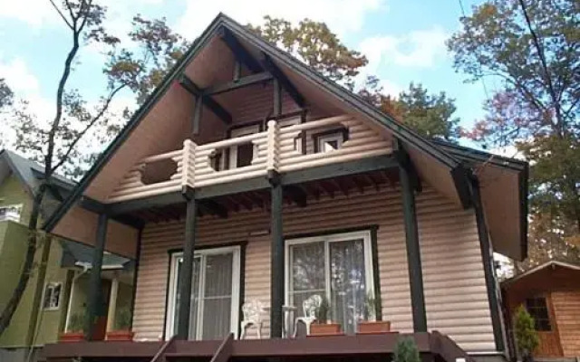 Cottage Mogi