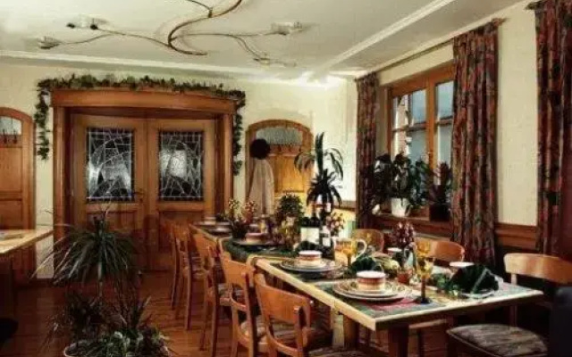 Hotel Lenniger