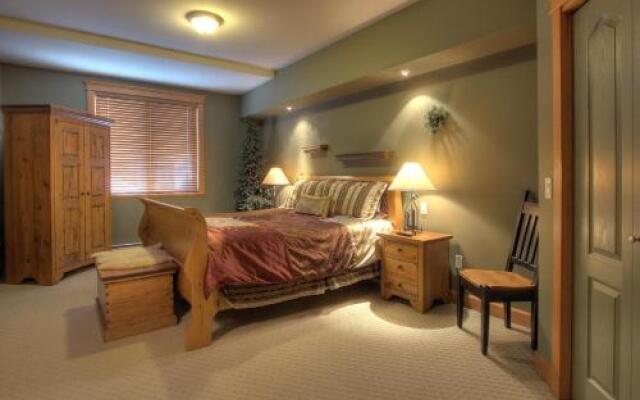 Treetops Ski Luxury Townhouse