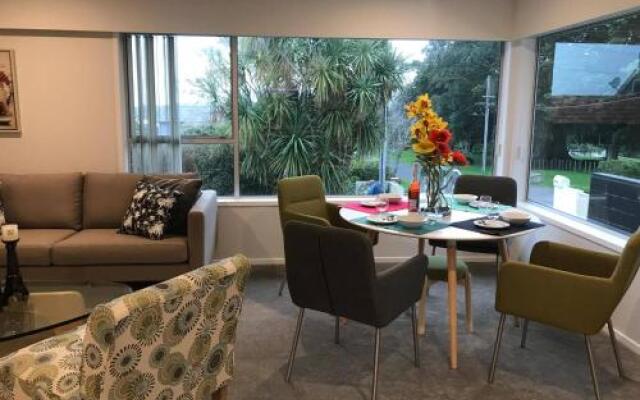 41 Haydn Ave Royal Oak Holiday Home