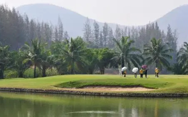 Evergreen Hills Golf Club & Resort