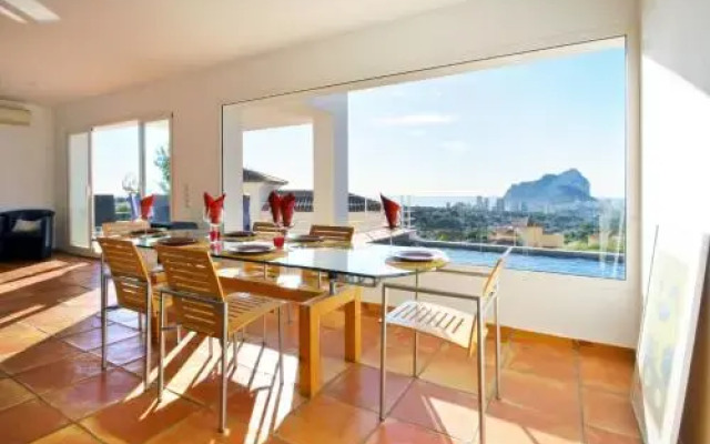 Villa Moderna - Plusholidays