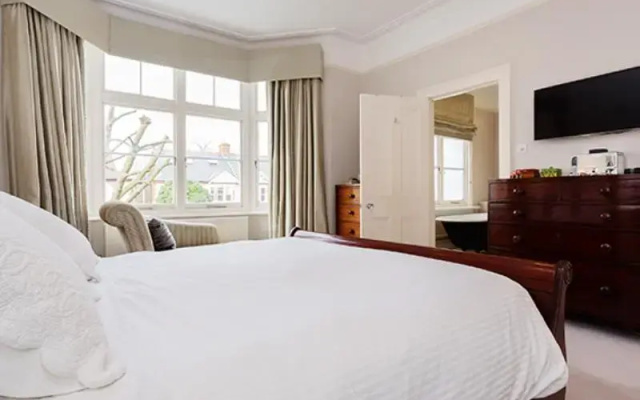 Veeve Gorgeous Family Home In Clapham Rodenhurst Road