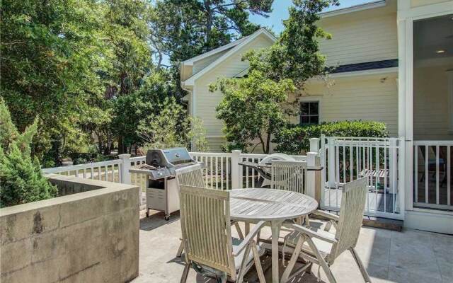 High Hammock Rd 2482 by RedAwning