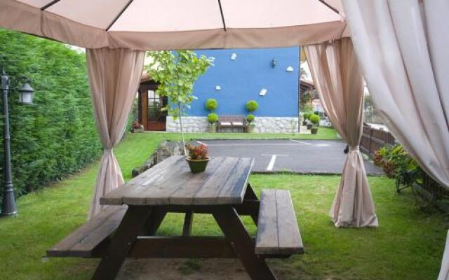 Apartamentos Rurales La Canalina