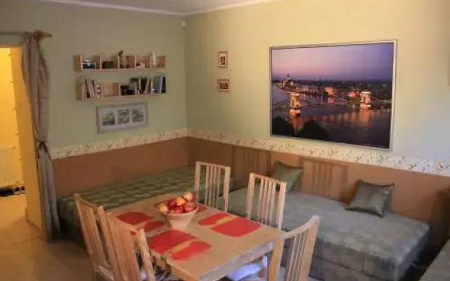 Raday Central Apartment