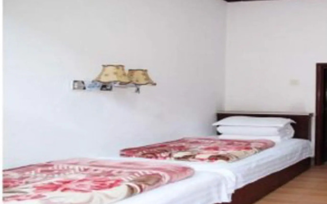 Wutaishan Tongfu Hostel
