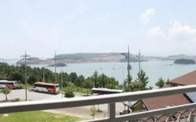 Hi & J Guesthouse - Hostel