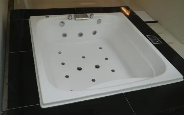 Elan Boutique Motel