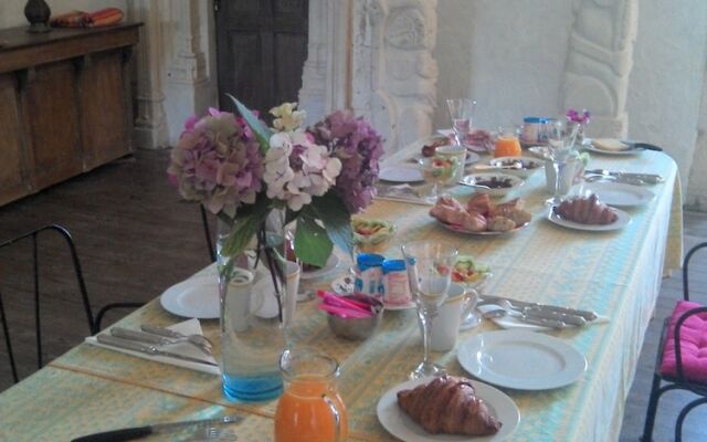 Chateau De Champdolent