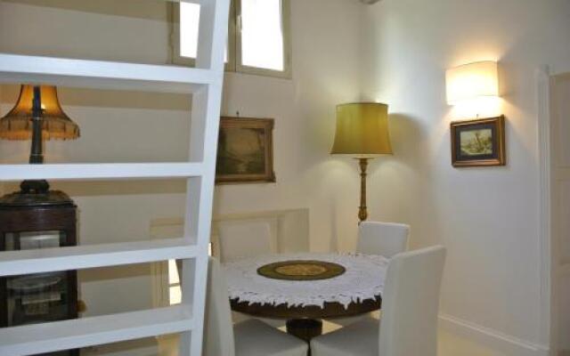 Pantheon Domus Valentino