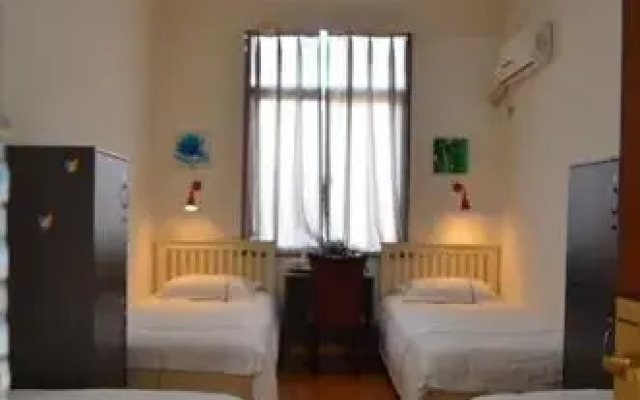 Chengdu Traffic Youth Hostel